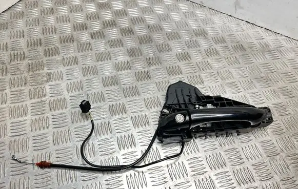 Mercedes-Benz ML W164 Front door exterior handle A1647660101