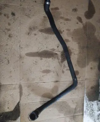 BMW 5 F10 F11 Engine coolant pipe/hose 7811985