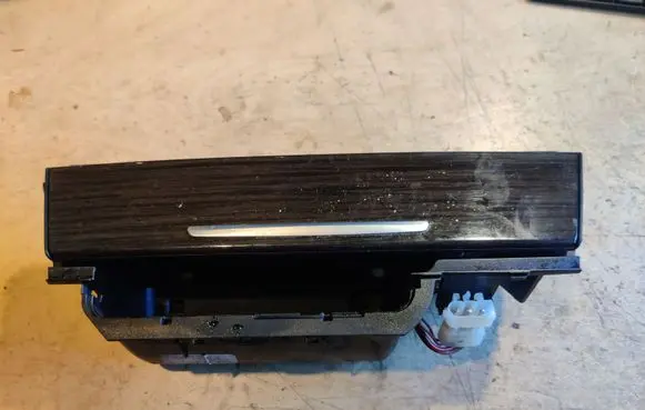 BMW 7 F01 F02 F03 F04 Car ashtray 911931707 911931