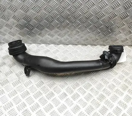 BMW 2 G42 Intercooler hose/pipe 8651066 8637896