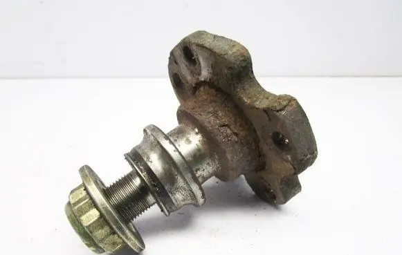 Volkswagen Golf IV Rear wheel bearing hub 