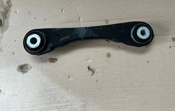 BMW 5 G30 G31 Rear upper control arm/wishbone 6867537