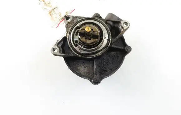 Audi A4 S4 B6 8E 8H Vacuum pump 057145100C