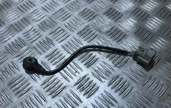 Ford Mondeo MK IV Detonation knock sensor 1s7a12a699bb 1s7a-12a699-bb
