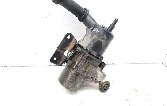 Peugeot 307 Power steering pump 9646986280 A5088674