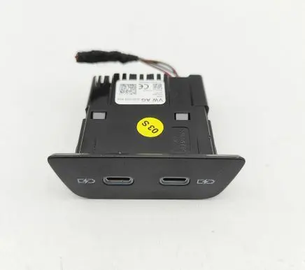 Volkswagen Golf VIII USB socket connector 2G6035954