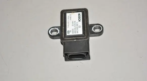 BMW 5 E39 ESP acceleration yaw rate sensor 6753694