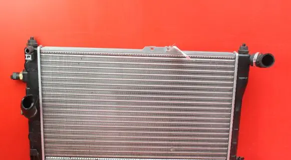 Volkswagen Polo III 6N 6N2 6NF Coolant radiator
