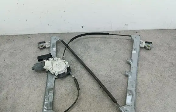 Mitsubishi Colt Front door window regulator with motor RA2052P1
