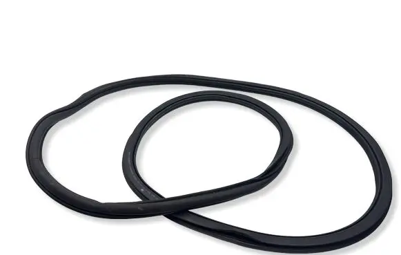 Skoda Octavia Mk3 (5E) Front door rubber seal 5E0867365H