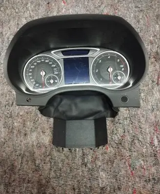 Mercedes-Benz B W246 W242 Speedometer (instrument cluster) A2469004917 0263734071 A2469012406