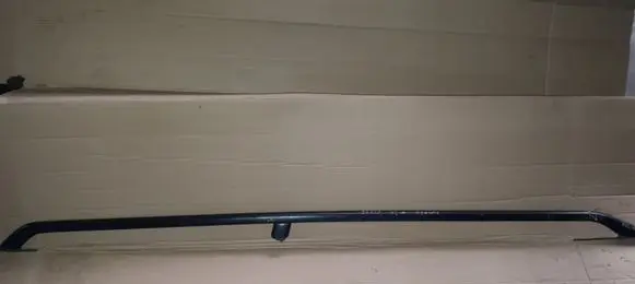 Volkswagen PASSAT B3 Roof bar rail 333860026A