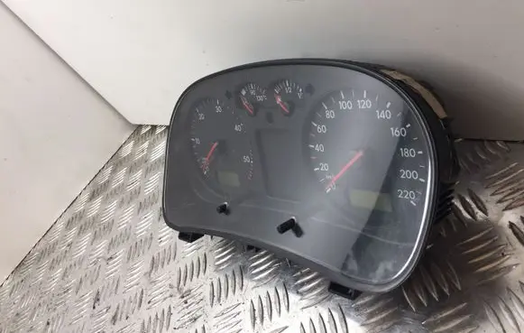 Volkswagen Golf IV Speedometer (instrument cluster) 1J0919860B 5209