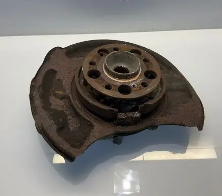 Mercedes-Benz E W211 Rear wheel hub A2113508408 2113508408