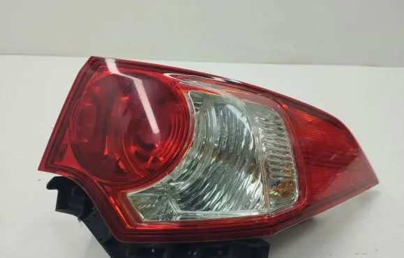Honda Accord Rear/tail lights E412710