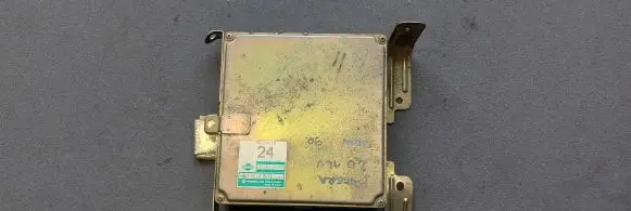Nissan Primera Engine control unit/module 2371060J00 MECSA110