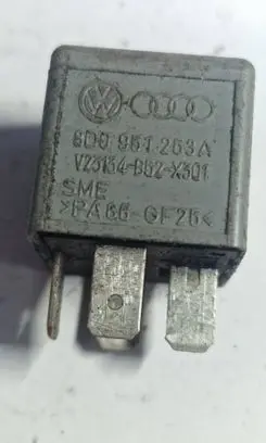 Volkswagen Touareg I Other relay 8D0951253A PA66GF25 23342523301