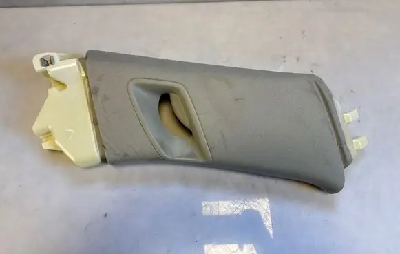 Audi Q7 4M (C) pillar trim 4M0867287D