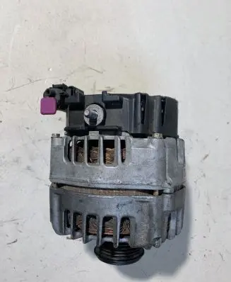 BMW 5 F10 F11 Generator/alternator 2543517B