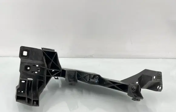 Audi Q7 4M Headlight/headlamp mounting bracket 4M0805607