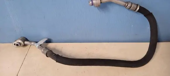 Audi A5 Air conditioning (A/C) pipe/hose 8W0816721B