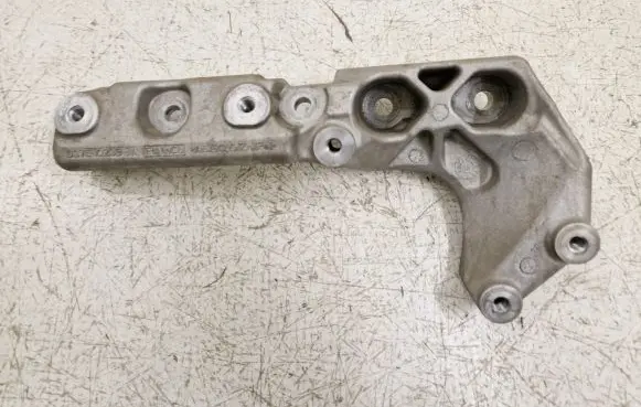Ford C-MAX II A/C compressor mount bracket DS7E10239 DS7E10239BA