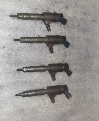 Ford Fiesta Fuel injector 0445110339