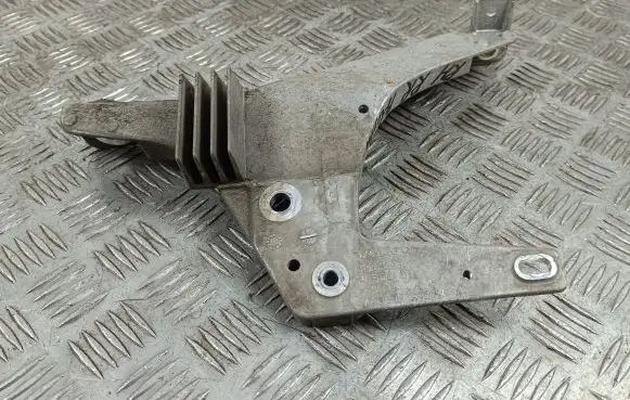 Polestar 2 Bracket in trunk/boot 32263393