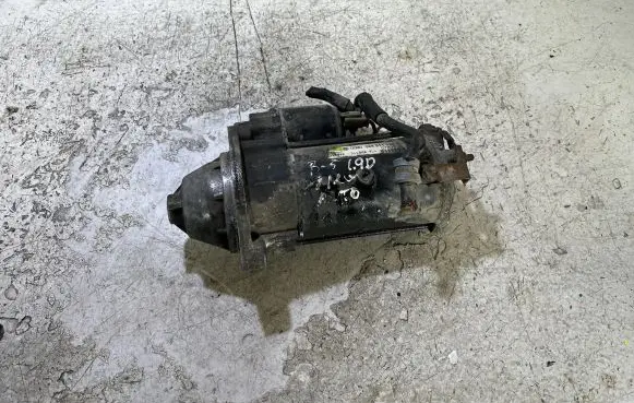 Volkswagen PASSAT B5.5 Starter motor 068911024E 311BMB D7R33