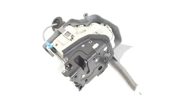 Audi Q2 - Front door lock 8X2837016B