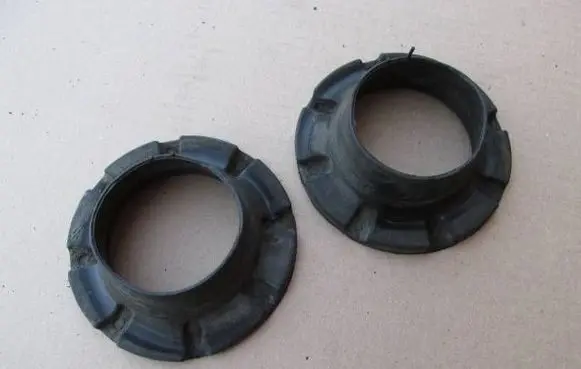 Dodge Nitro Rear coil spring rubber mount 52089341AB