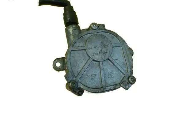 Mercedes-Benz C W204 Vacuum pump A2712301665