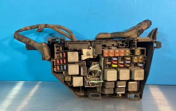 Ford Mondeo MK IV Fuse module 6G9T14A067AB