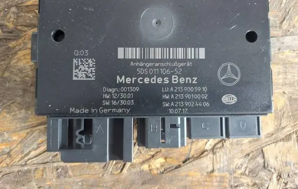 Mercedes-Benz E W213 AHM trailer towing control unit/module A2139005910 5DS01110652