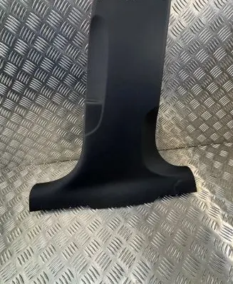 (B) pillar trim (bottom)