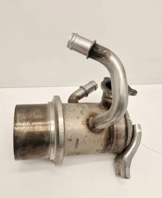 Volkswagen Golf VII EGR valve cooler 04L131512D Y2392007