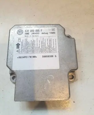 Skoda Fabia Mk2 (5J) Airbag control unit/module 1C0909605F 5WK43131