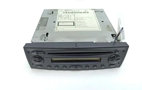 Iveco Daily 35.8 - 9 Radio/CD/DVD/GPS head unit 7620000091 5801355618 035238