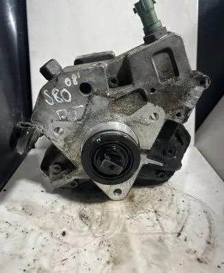 Volvo S80 Fuel injection high pressure pump 30756125 0445010111 52795
