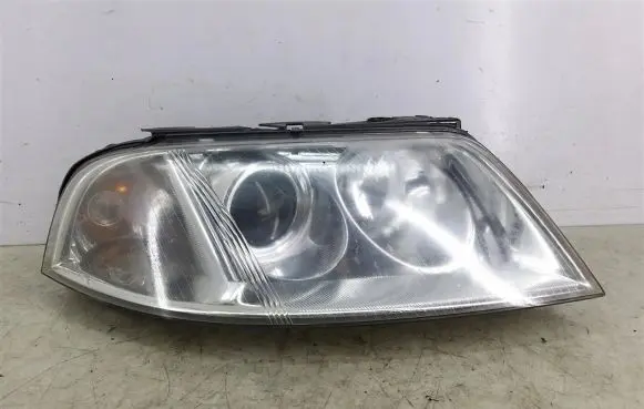 Volkswagen PASSAT B5.5 Headlight/headlamp