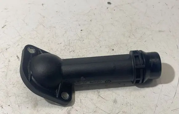 Volkswagen PASSAT B5 Engine coolant pipe/hose 038121121B 06B121121