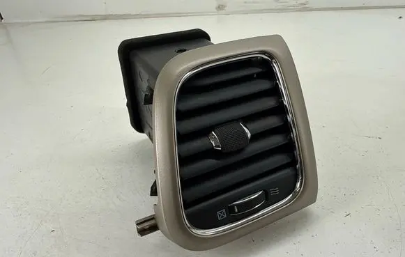 Jeep Grand Cherokee Dashboard side air vent grill/cover trim 6XJ98LS5AA X90016403MR 1UE22LS5AB
