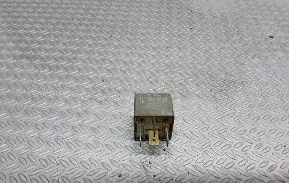 Volkswagen Golf IV Other relay 191906383B