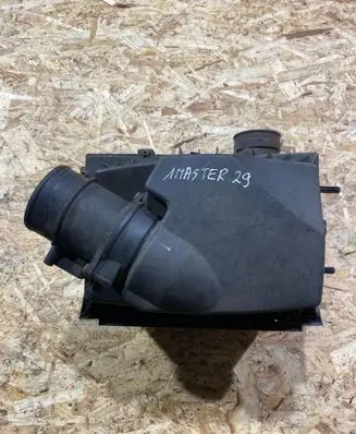Renault Master III Air filter box 8200751534