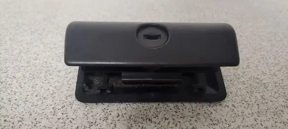 BMW 5 E39 Glove box lock 51168163017 51168163018