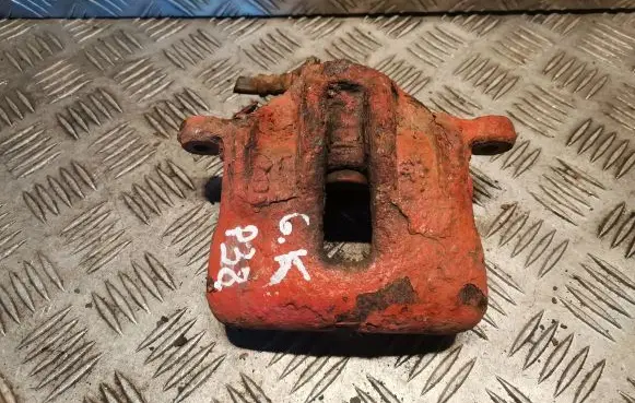 Land Rover Range Rover P38A Rear brake caliper STC1905 XH222D048AA