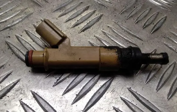 Fuel injector