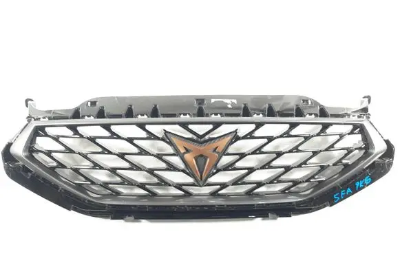 Seat Leon IV Front bumper upper radiator grill