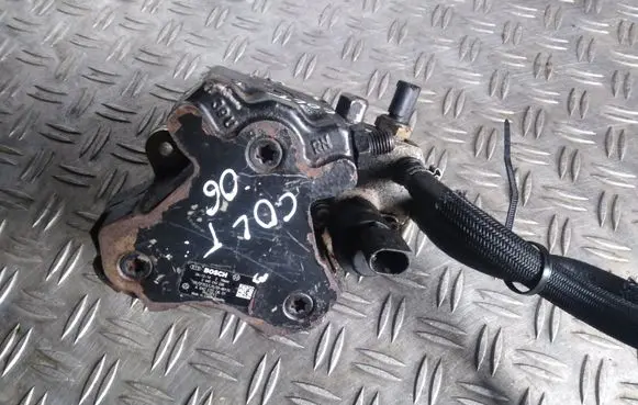 Mitsubishi Colt Fuel injection high pressure pump 0445010096