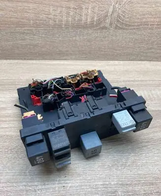 Volkswagen PASSAT B6 Comfort/convenience module 3C0937049J